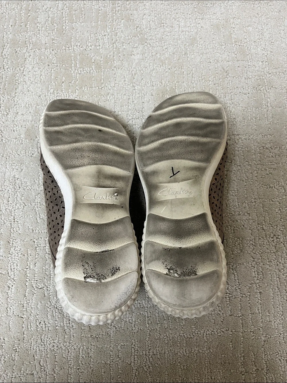 Clarks Metallic Taupe Lace-Up Sneakers with White Laces